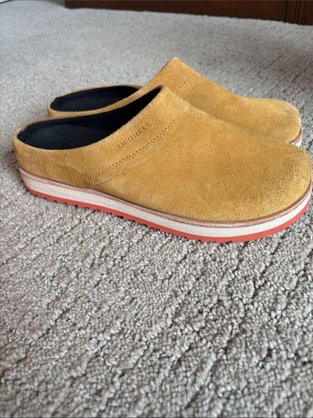 Merrell Suede Mule Clogs in Mustard Yellow - Picture 3 of 4